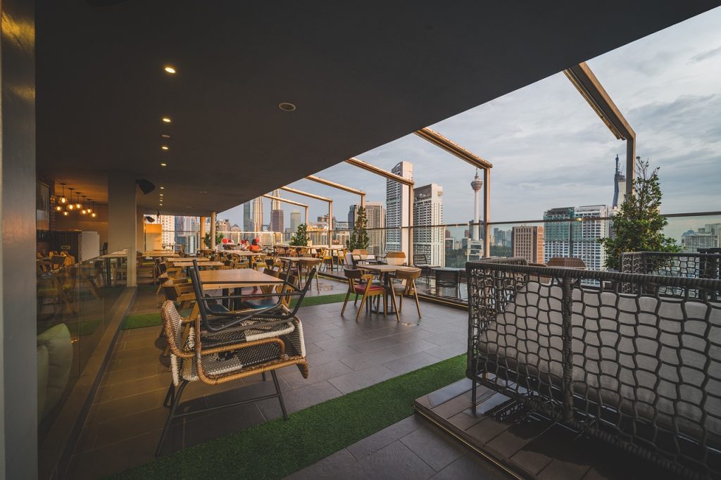 Can You Recommend Any Rooftop Bars In Miami?